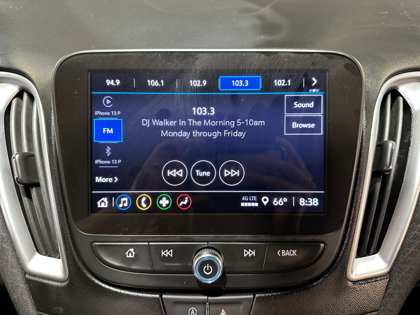 Thumbnail: 2023 Chevrolet Malibu - 4