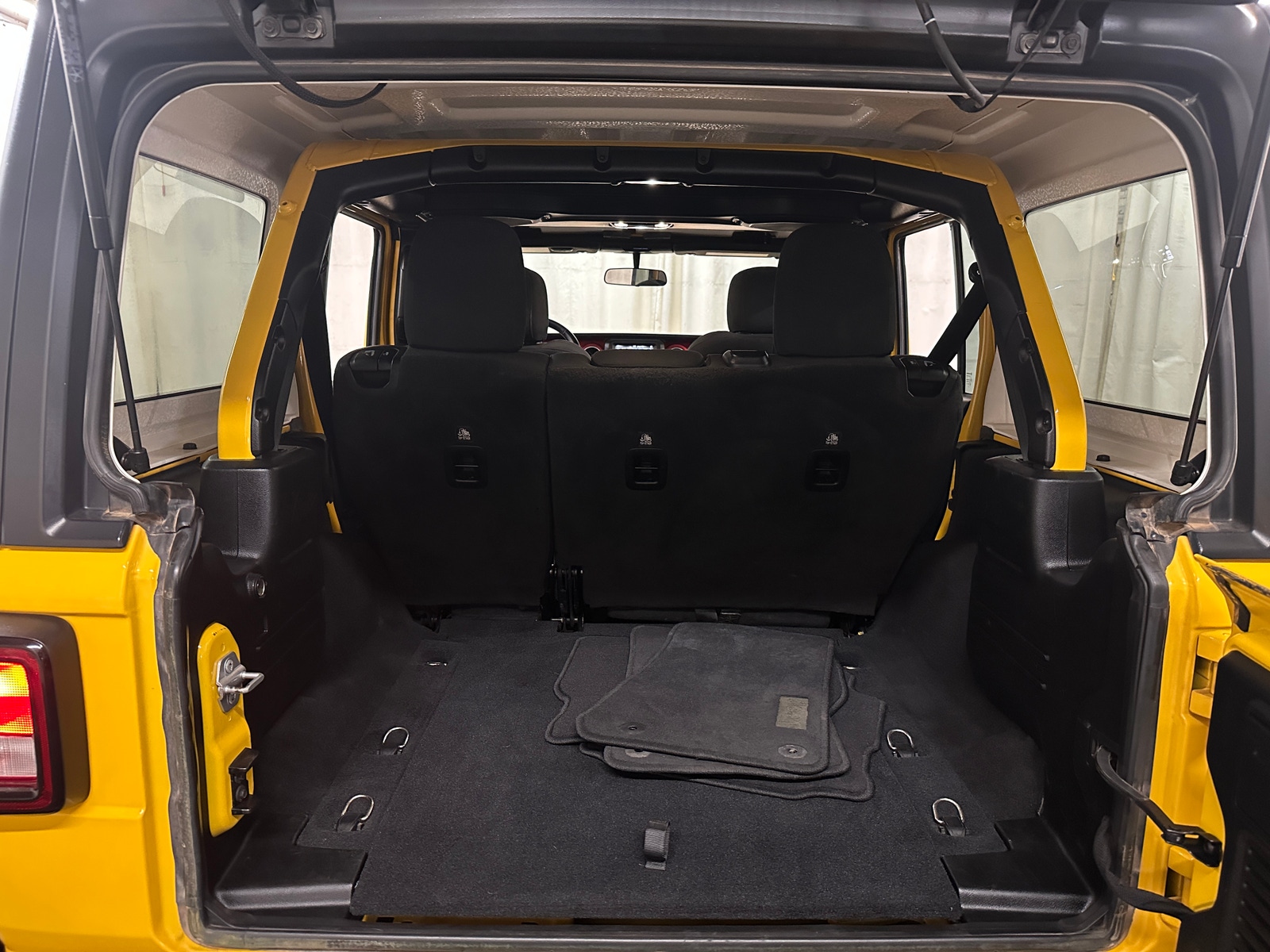 Thumbnail: 2021 Jeep Wrangler - 7