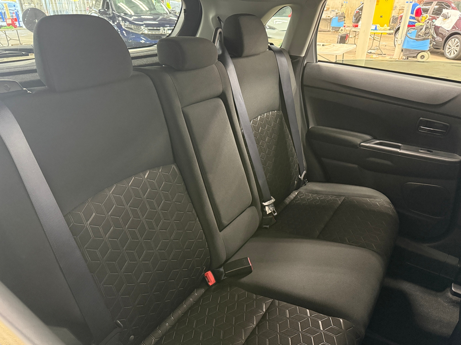 Thumbnail: 2024 Mitsubishi Outlander Sport - 6