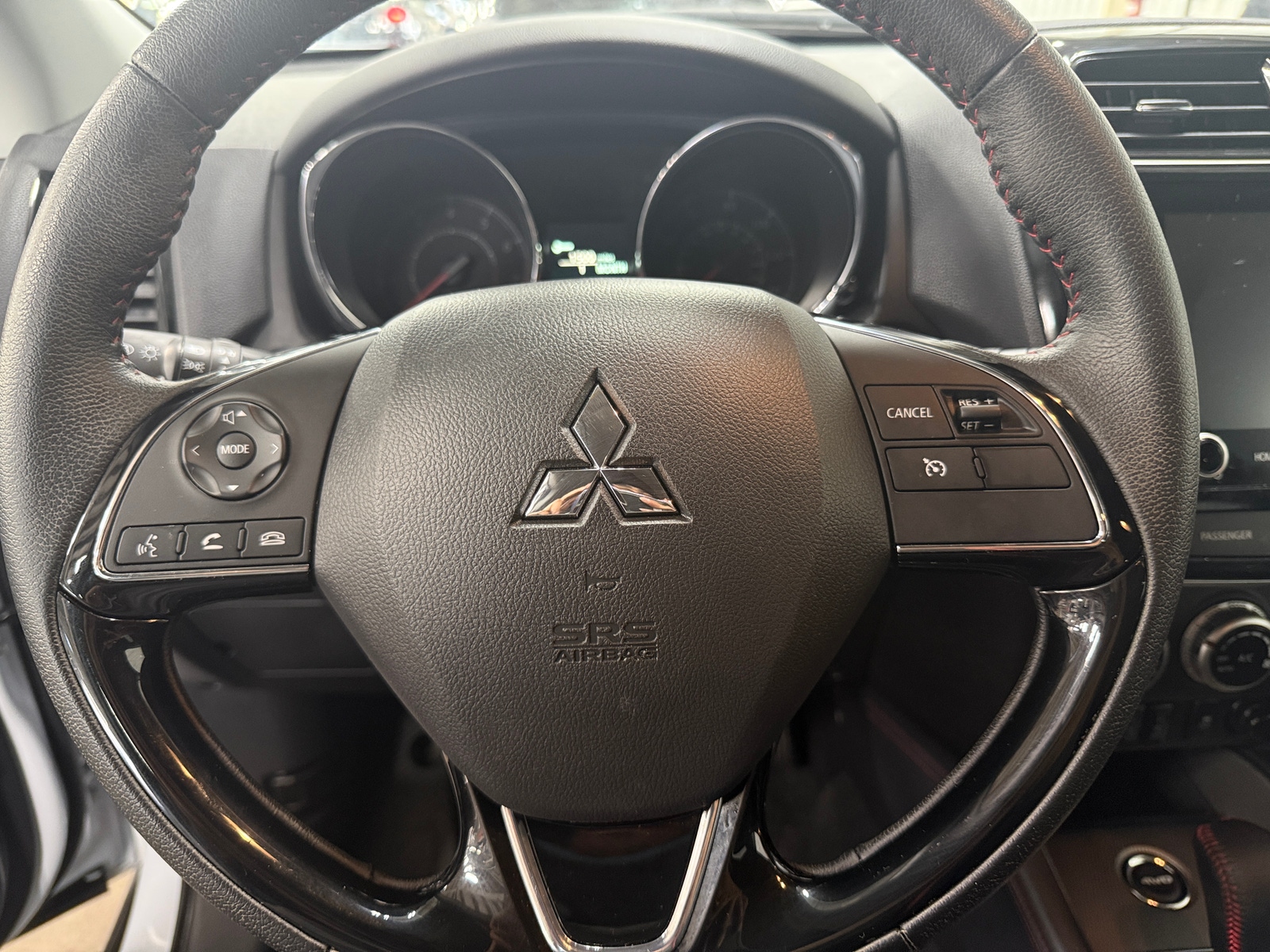 Thumbnail: 2024 Mitsubishi Outlander Sport - 5