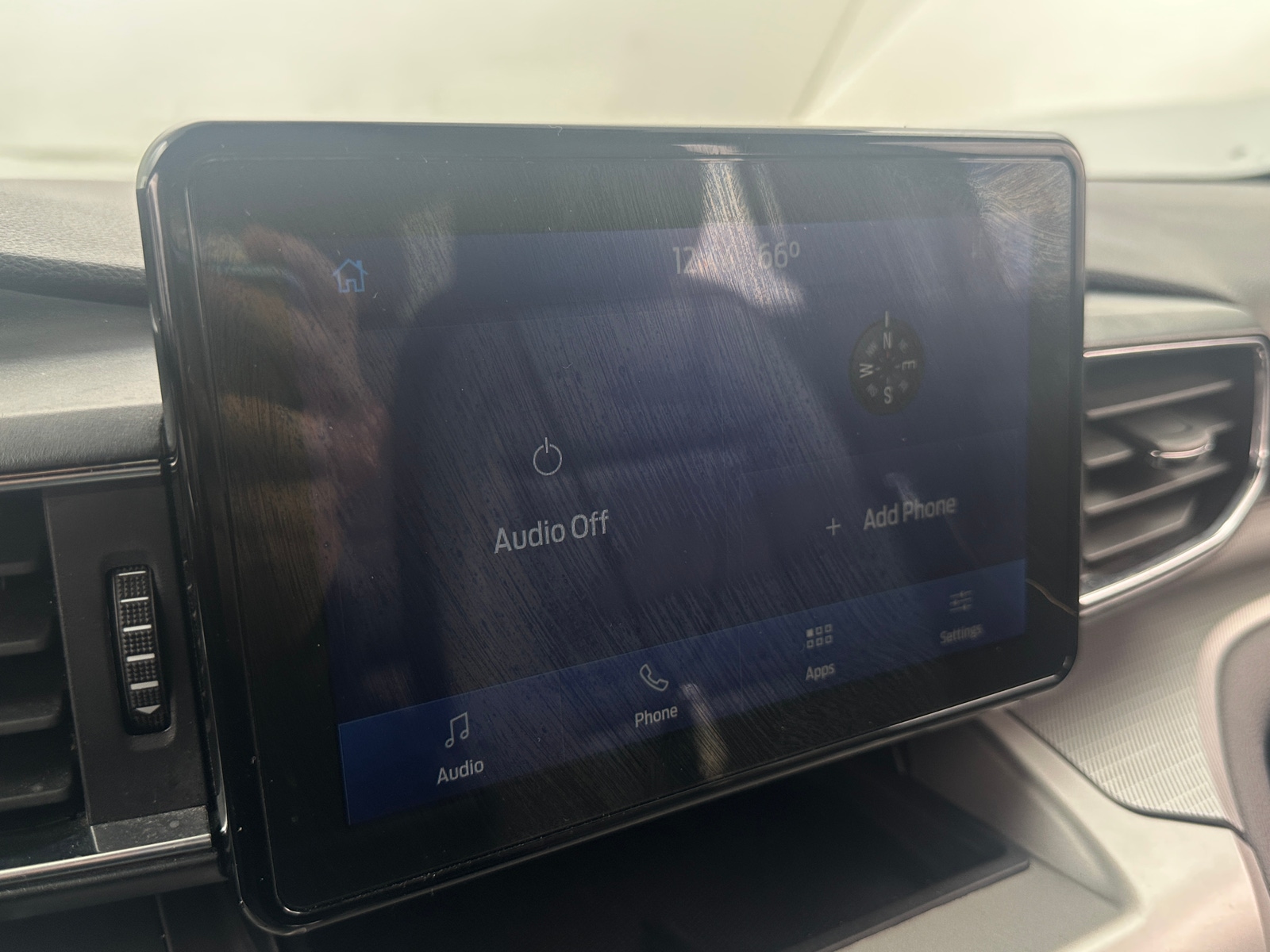 Thumbnail: 2021 Ford Explorer - 4