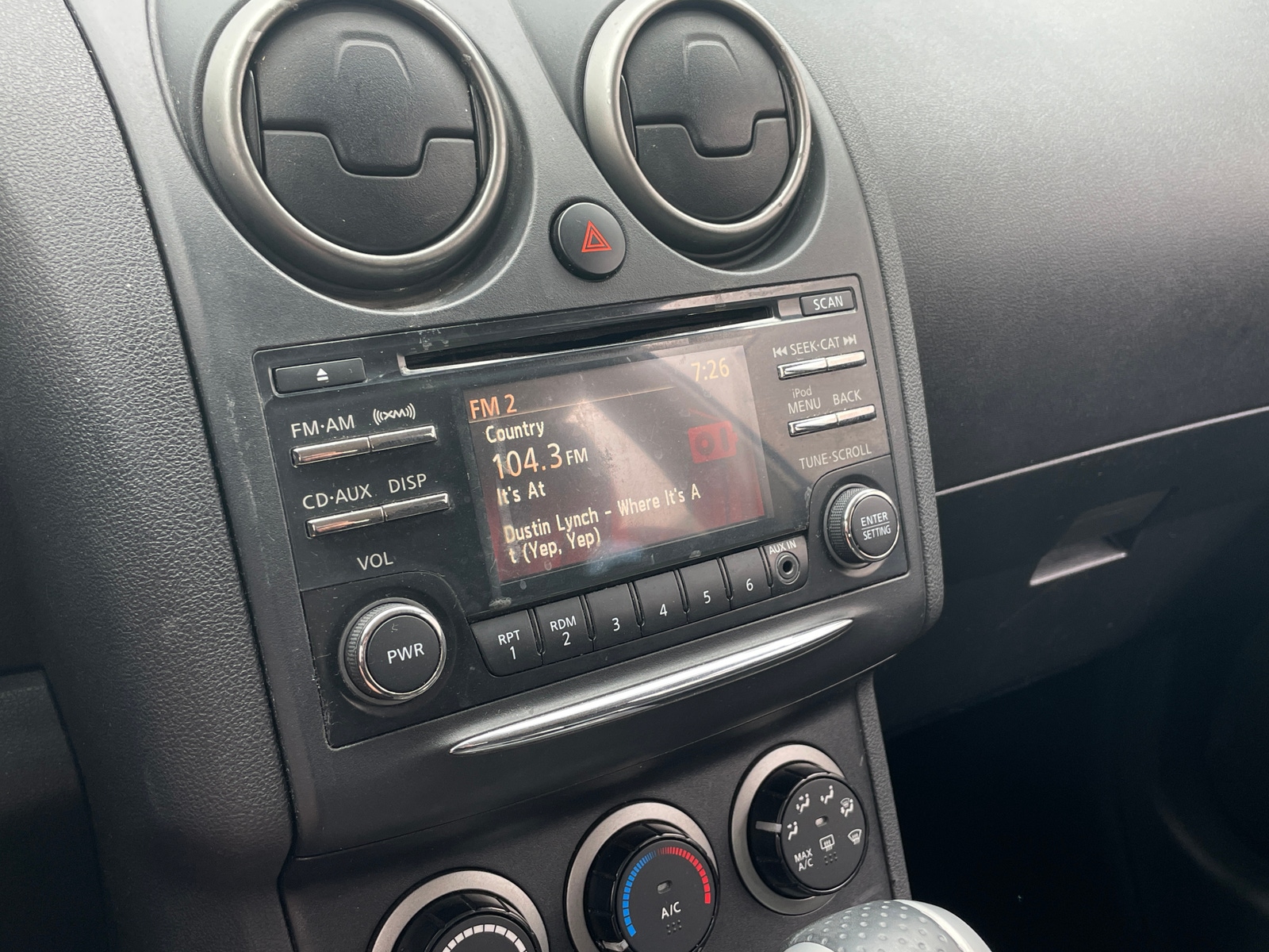 Thumbnail: 2015 Nissan Rogue - 4