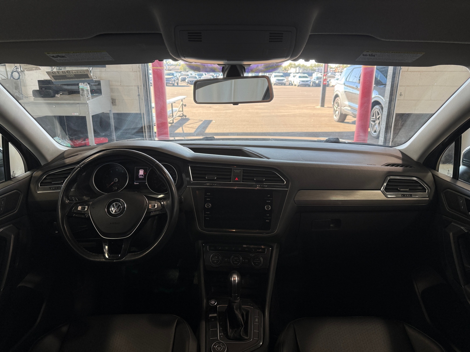 Thumbnail: 2019 Volkswagen Tiguan - 2