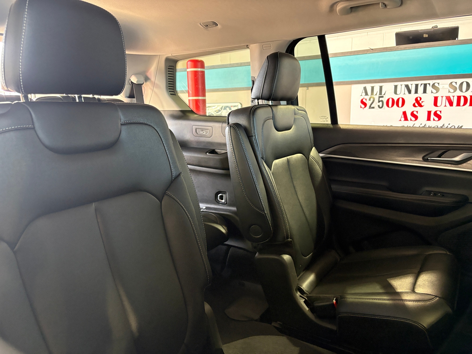 Thumbnail: 2023 Jeep Grand Cherokee L - 5