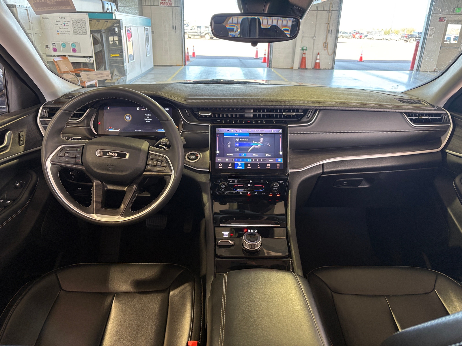 Thumbnail: 2023 Jeep Grand Cherokee L - 2