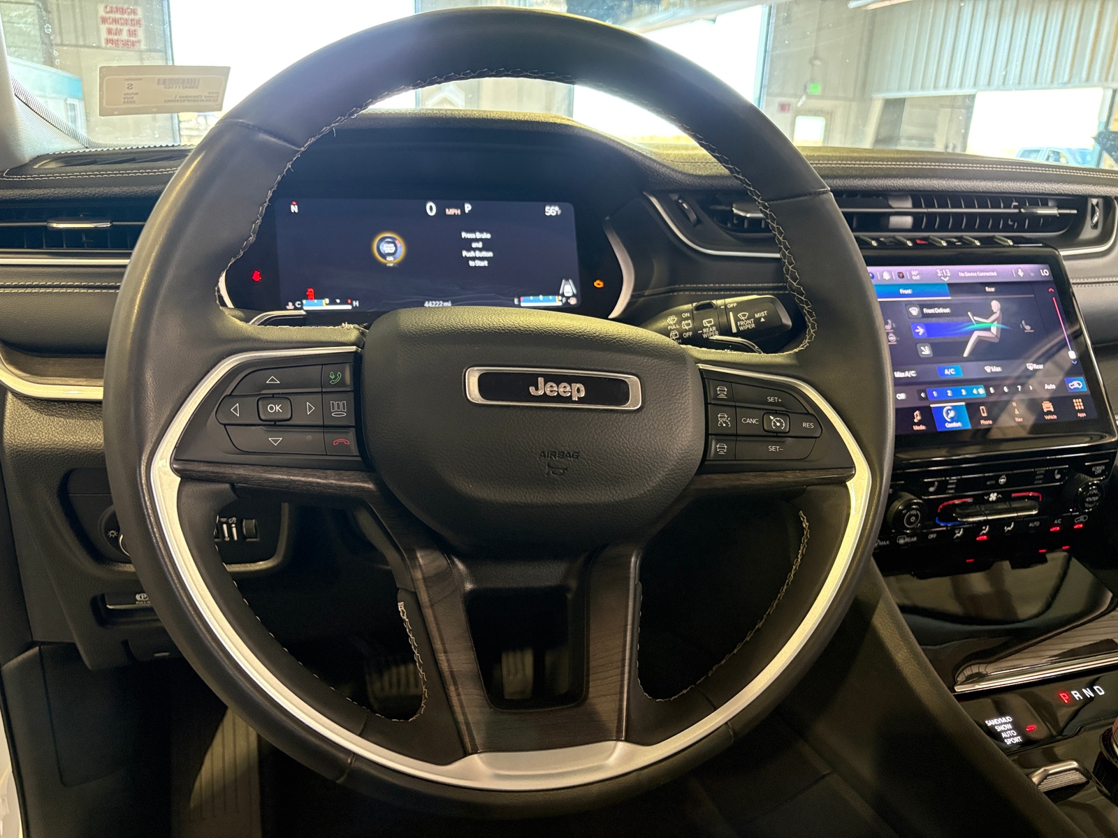 Thumbnail: 2023 Jeep Grand Cherokee L - 4