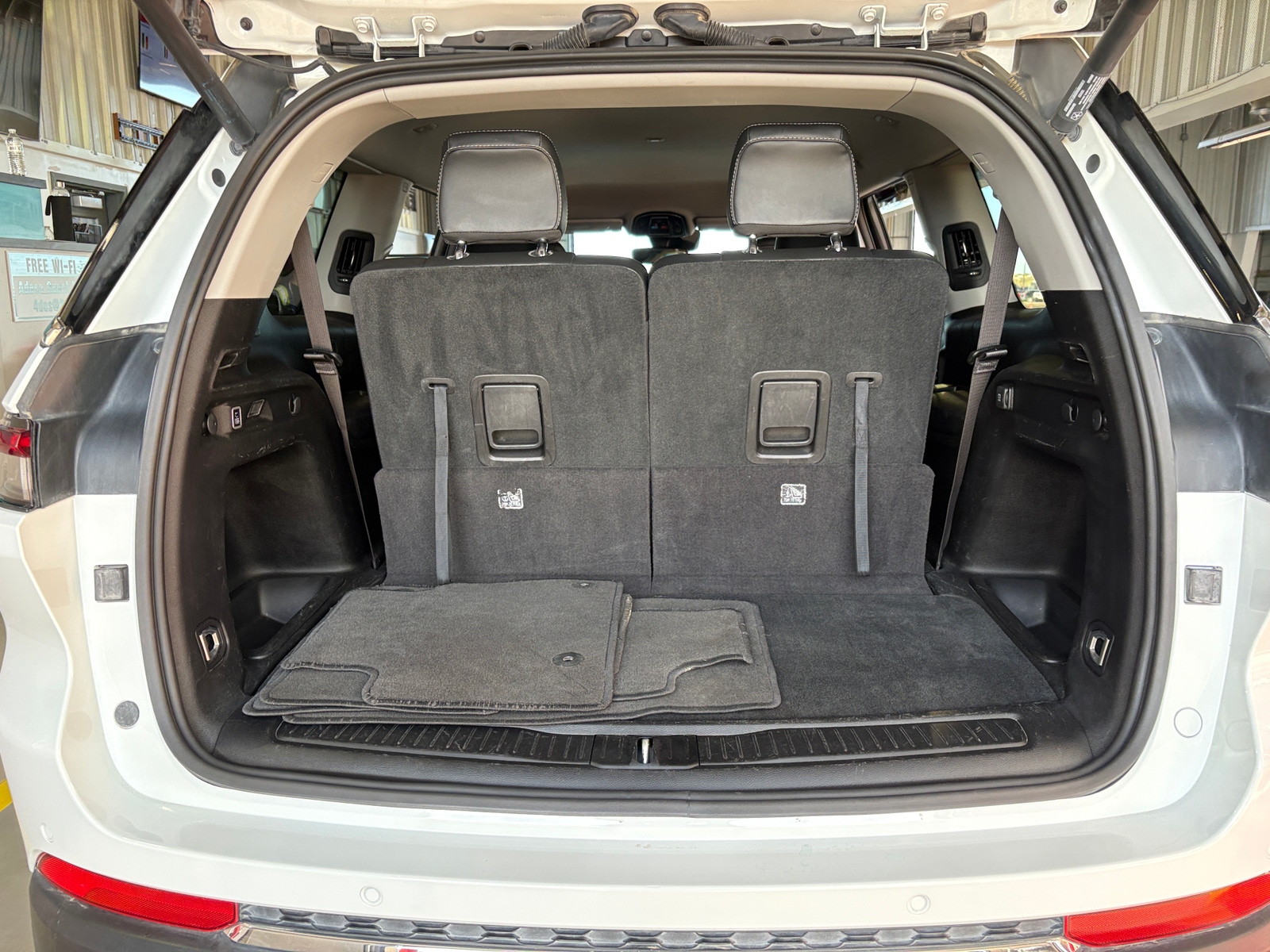 Thumbnail: 2023 Jeep Grand Cherokee L - 6