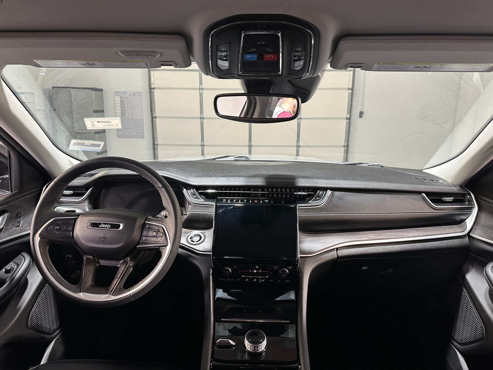 Thumbnail: 2023 Jeep Grand Cherokee L - 2