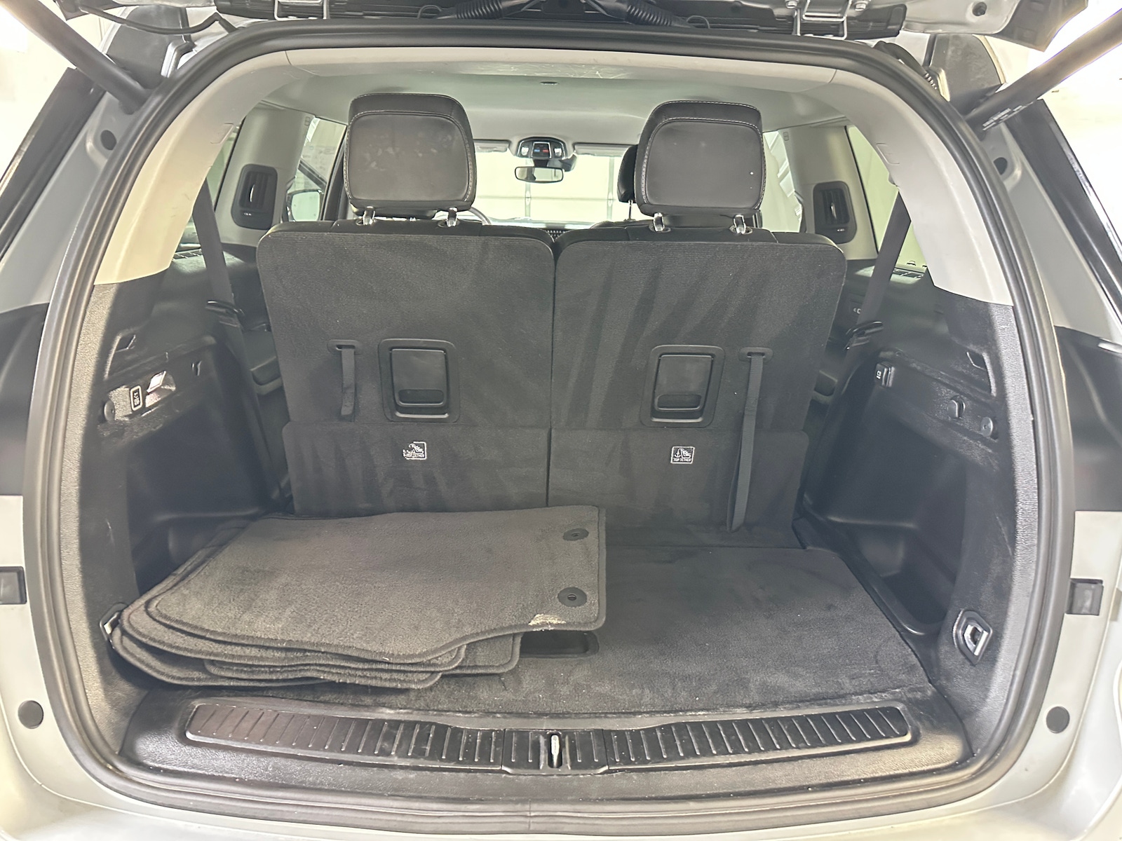 Thumbnail: 2023 Jeep Grand Cherokee L - 6