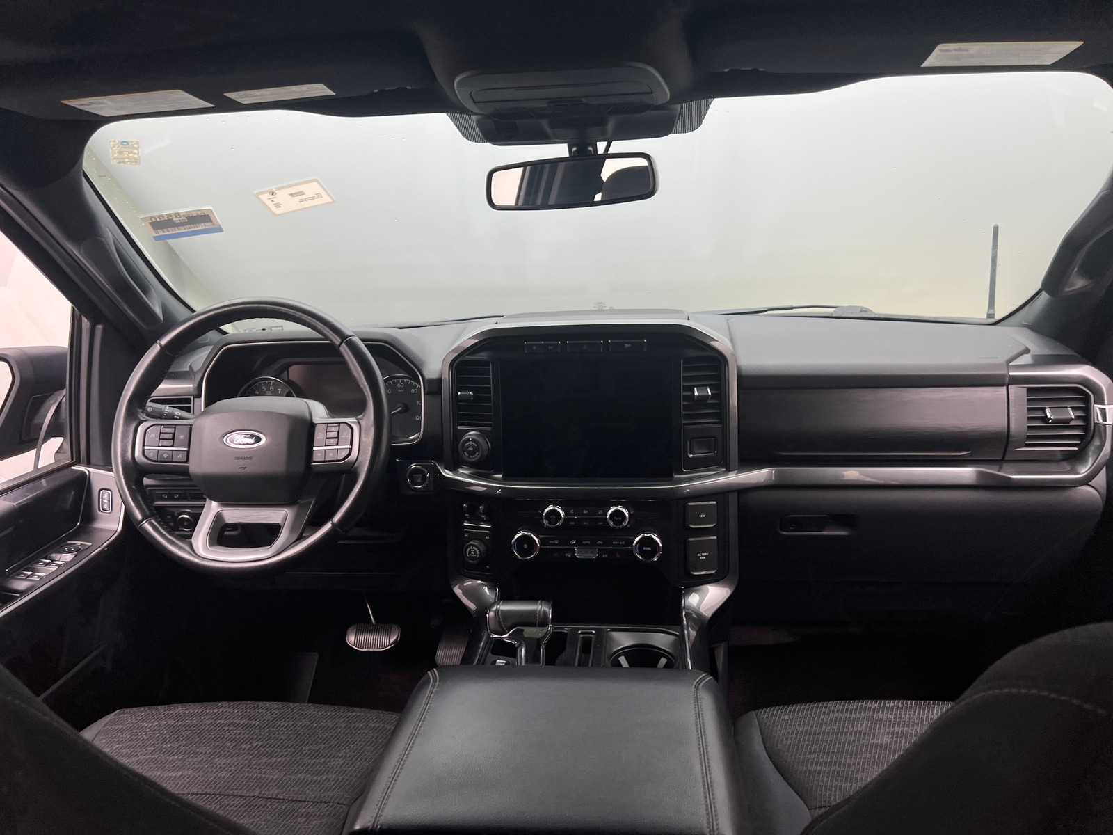 Thumbnail: 2022 Ford Econoline - 3