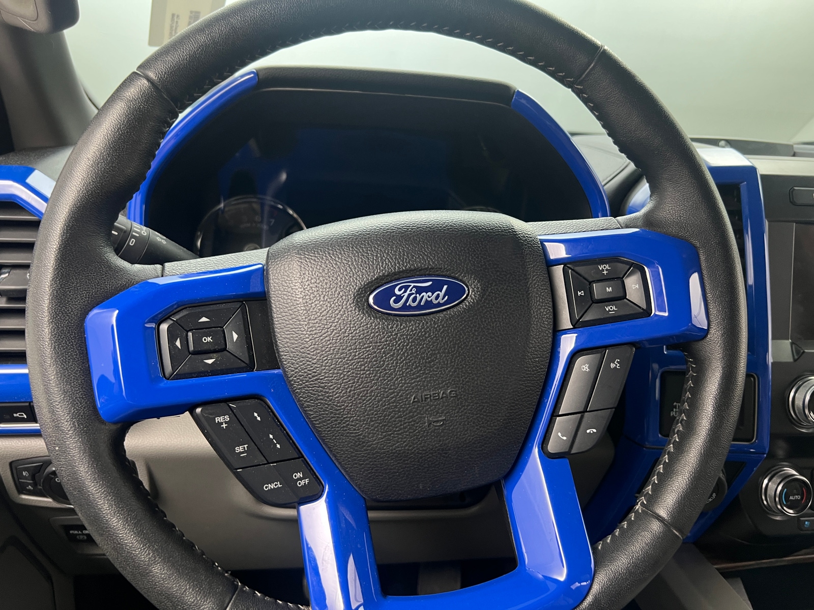 Thumbnail: 2020 Ford Econoline - 4