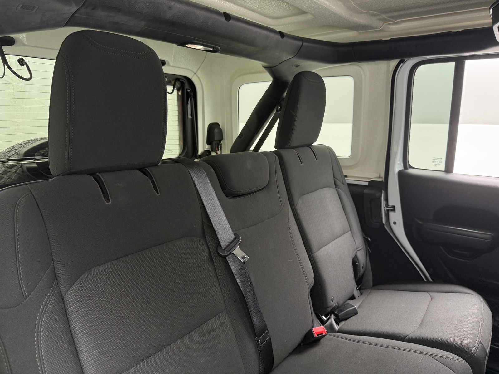 Thumbnail: 2018 Jeep Wrangler - 6