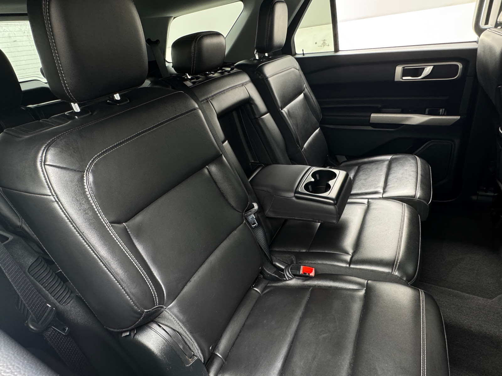 Thumbnail: 2022 Ford Explorer - 6