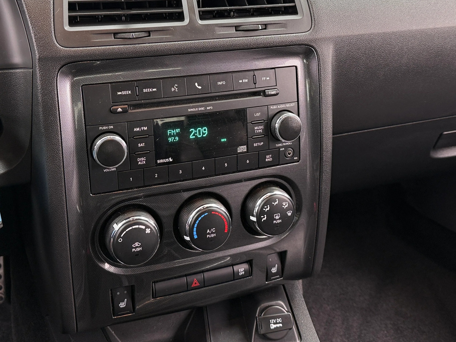 Thumbnail: 2010 Dodge Challenger - 3