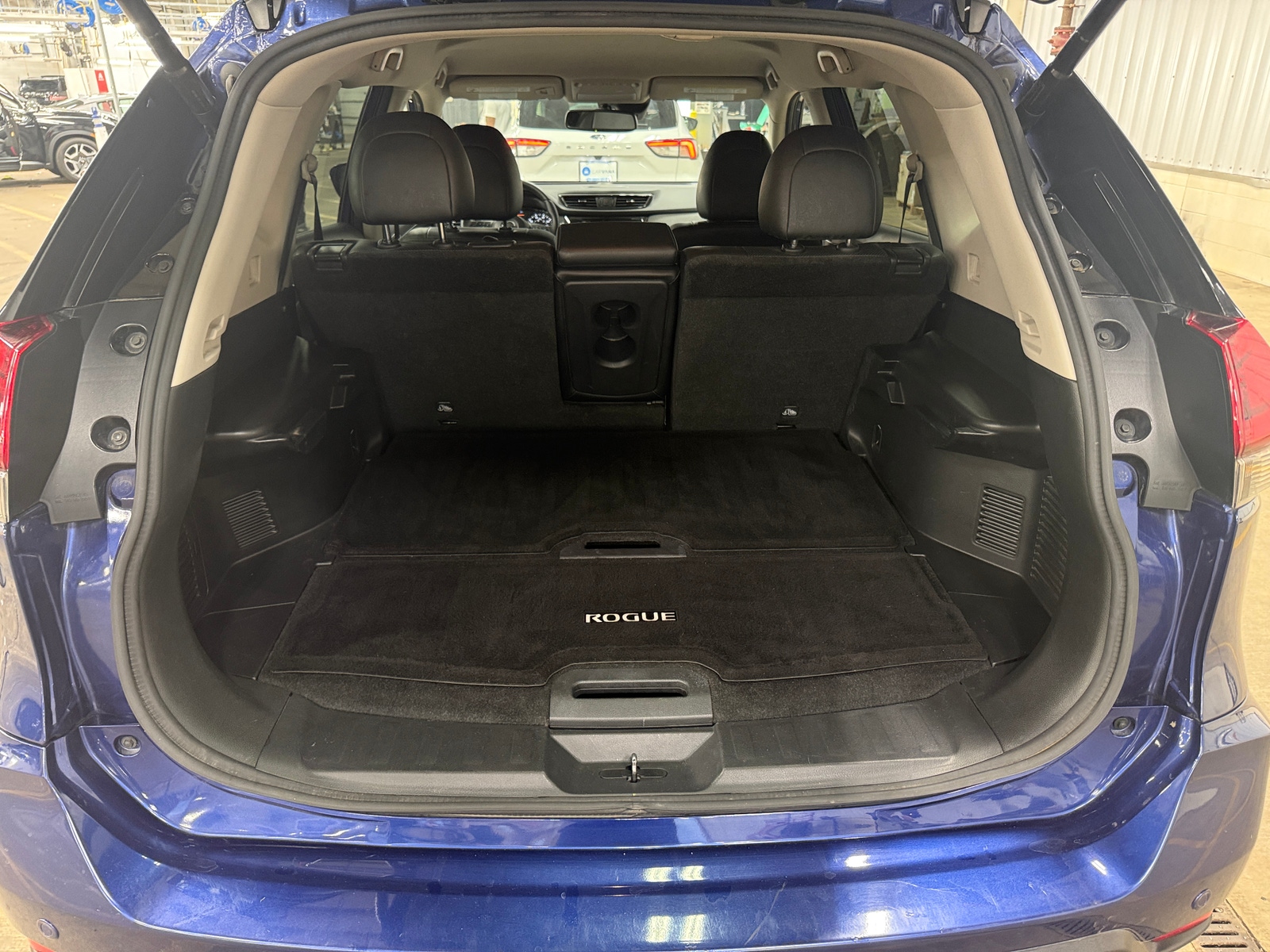 Thumbnail: 2020 Nissan Rogue - 6