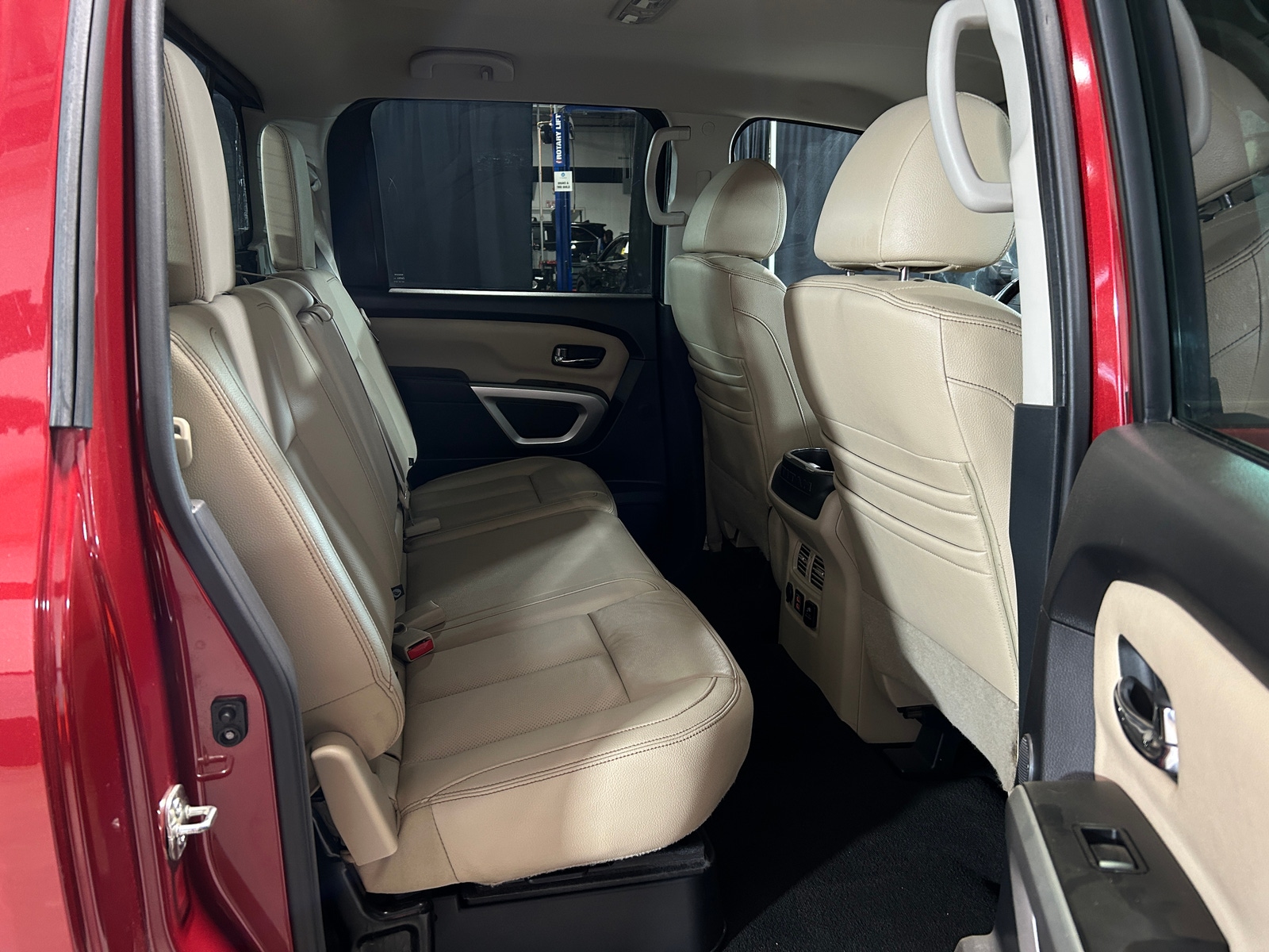 Thumbnail: 2019 Nissan Titan - 5