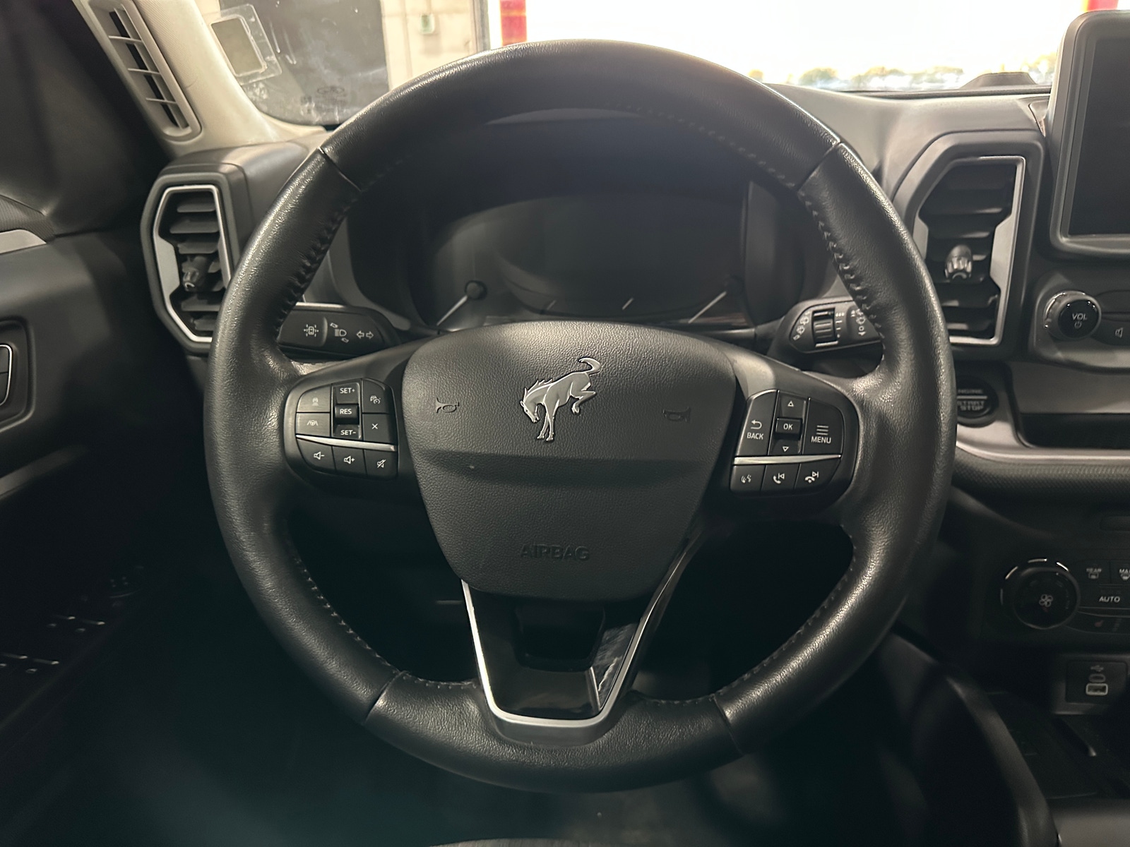 Thumbnail: 2023 Ford Bronco Sport - 5