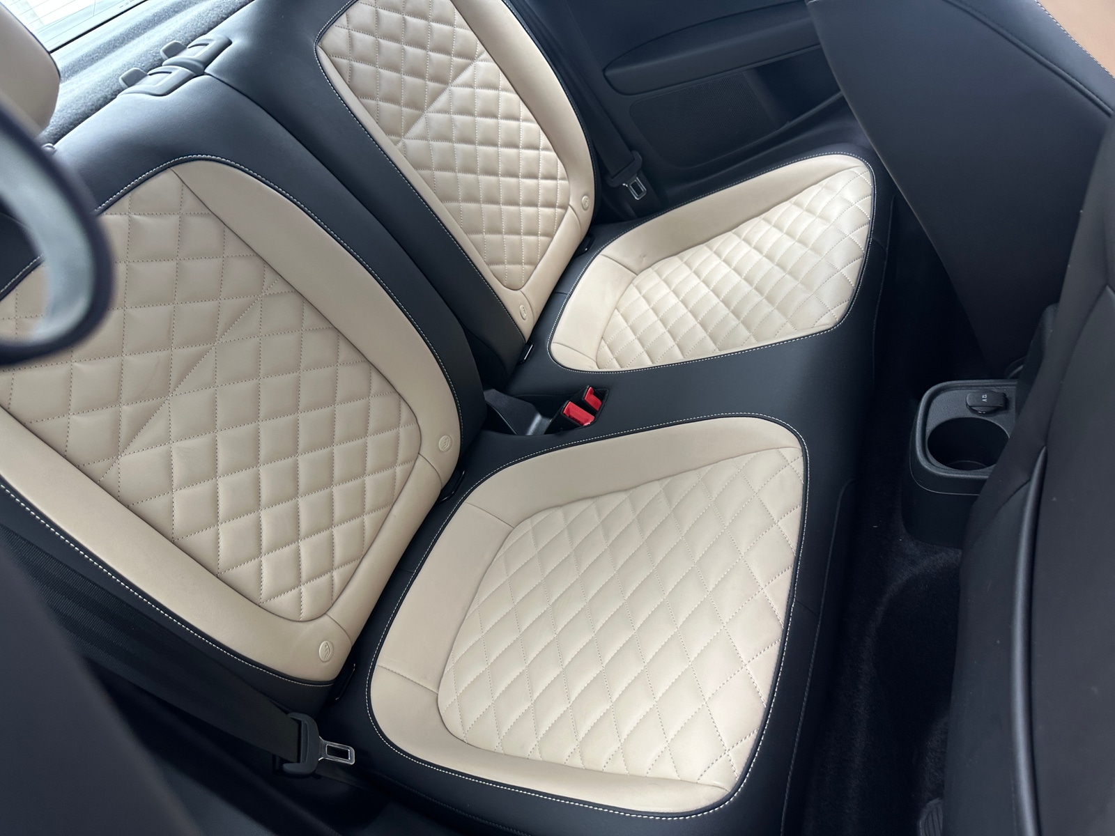 Thumbnail: 2019 Volkswagen Beetle - 5