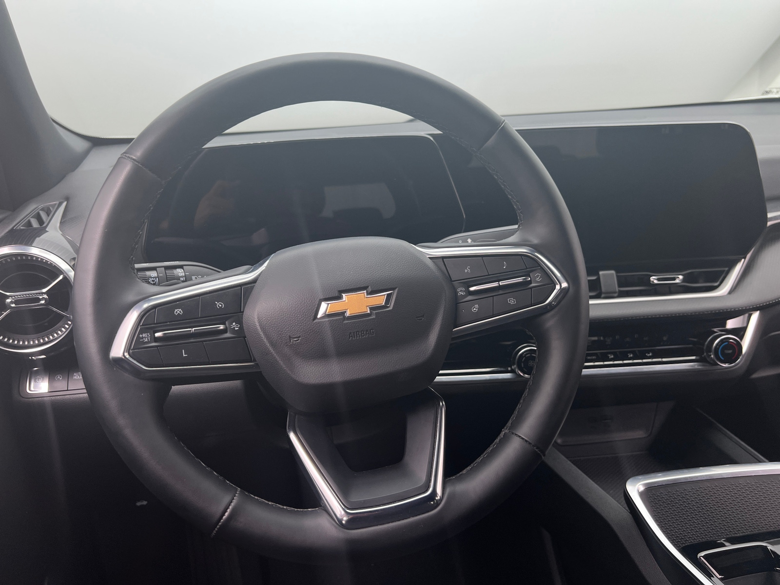 Thumbnail: 2025 Chevrolet Equinox - 5