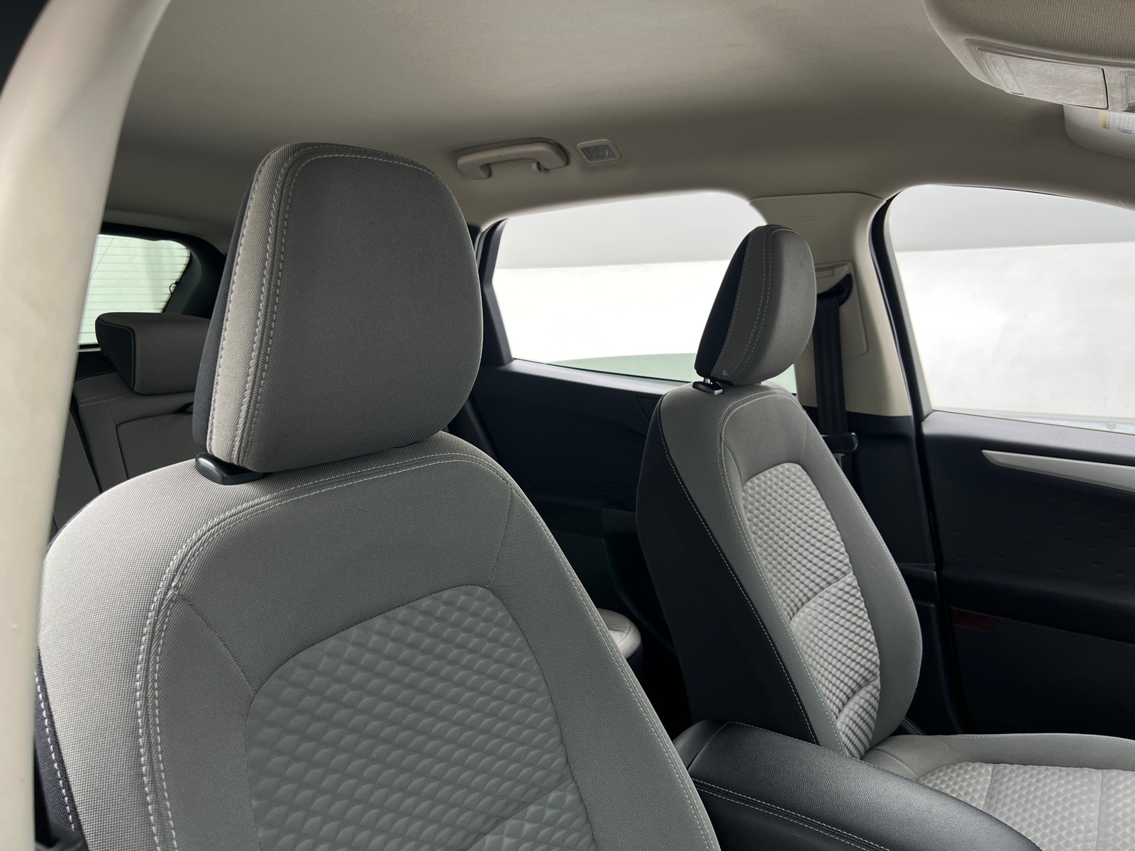 Thumbnail: 2020 Ford Escape - 2