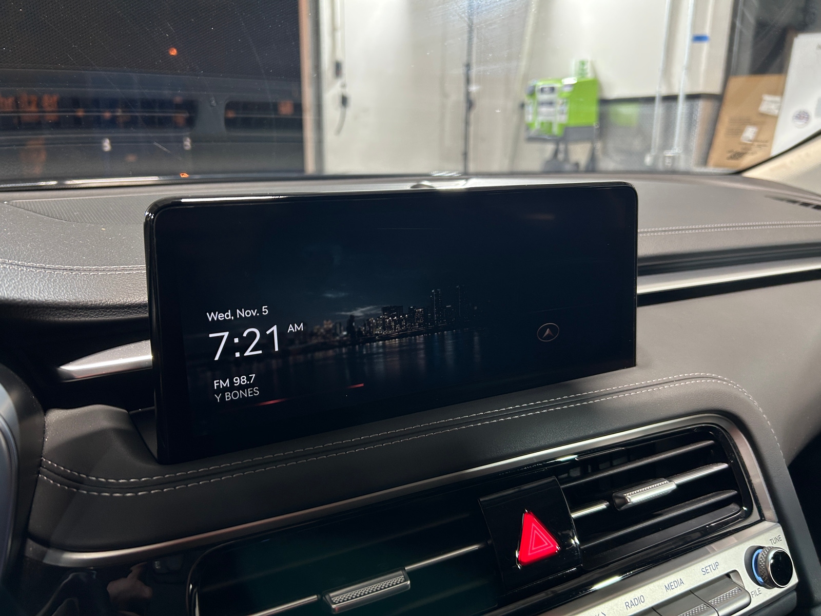 Thumbnail: 2025 Genesis G70 - 3