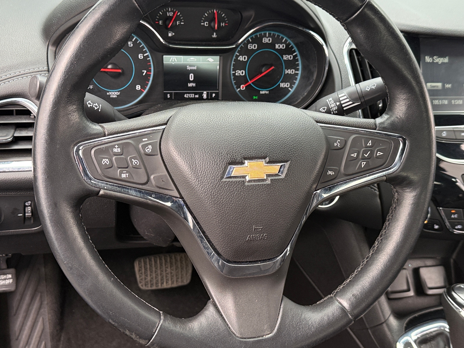Thumbnail: 2017 Chevrolet Cruze - 4