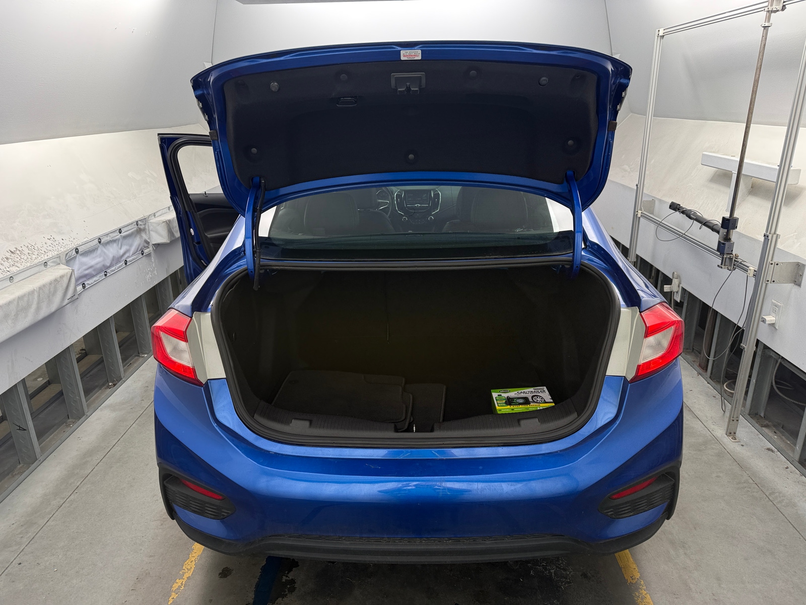 Thumbnail: 2017 Chevrolet Cruze - 6