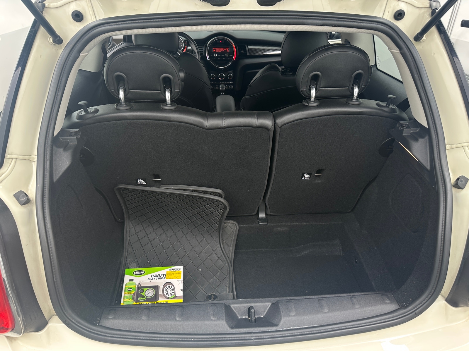 Thumbnail: 2015 MINI Cooper Hardtop - 6