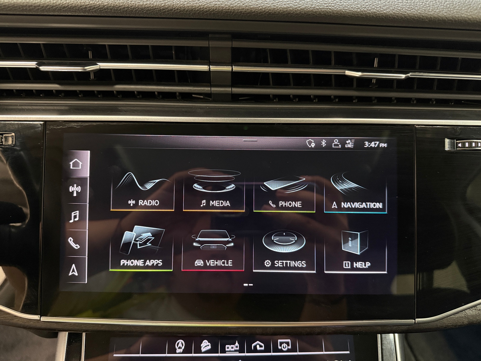 Thumbnail: 2020 Audi Q7 - 3