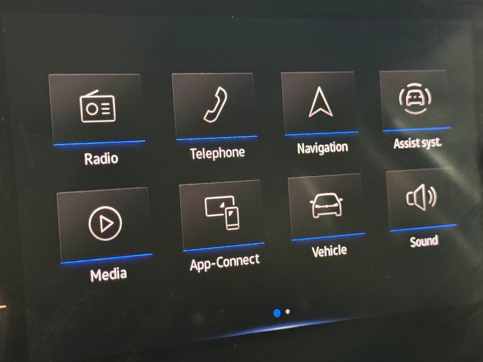 Thumbnail: 2022 Volkswagen Atlas - 3