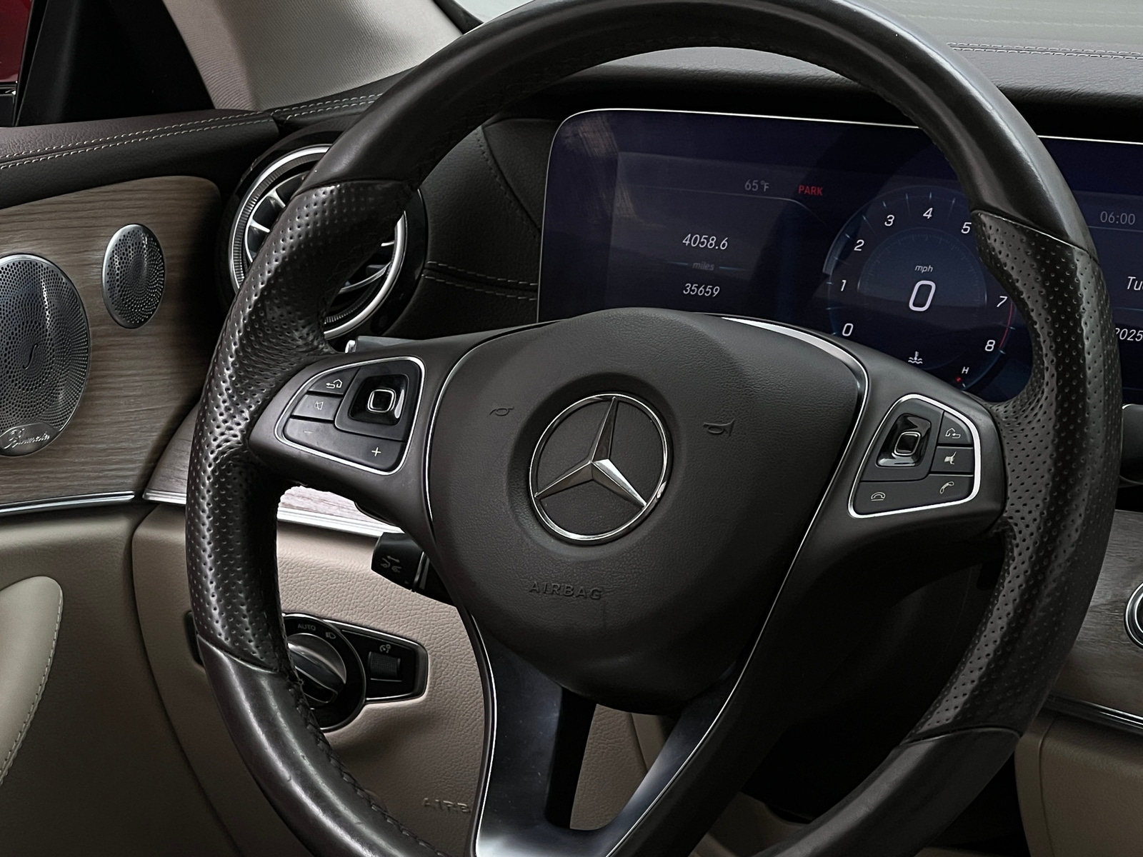 Thumbnail: 2018 Mercedes-Benz E-Class - 3