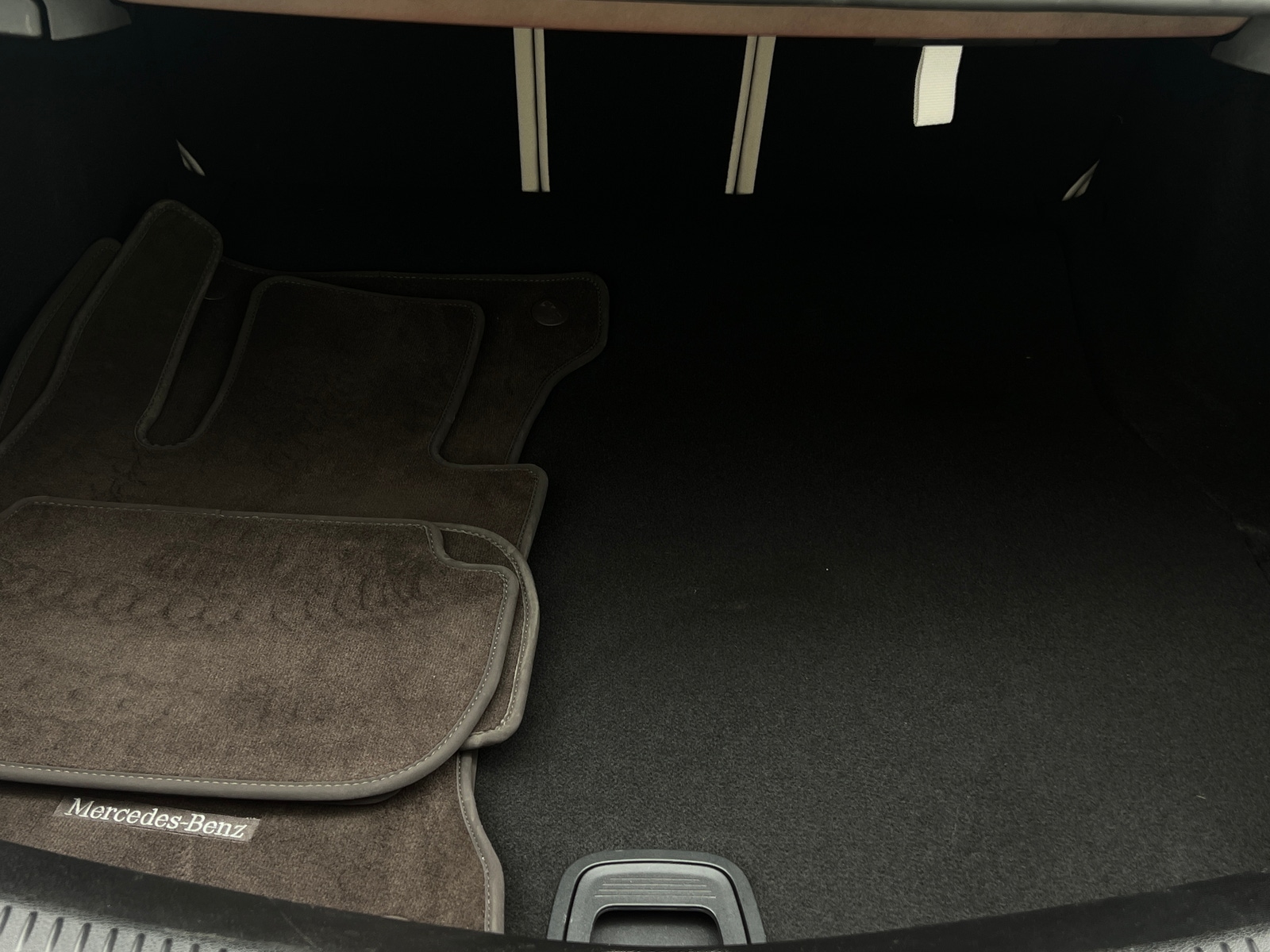 Thumbnail: 2018 Mercedes-Benz E-Class - 4