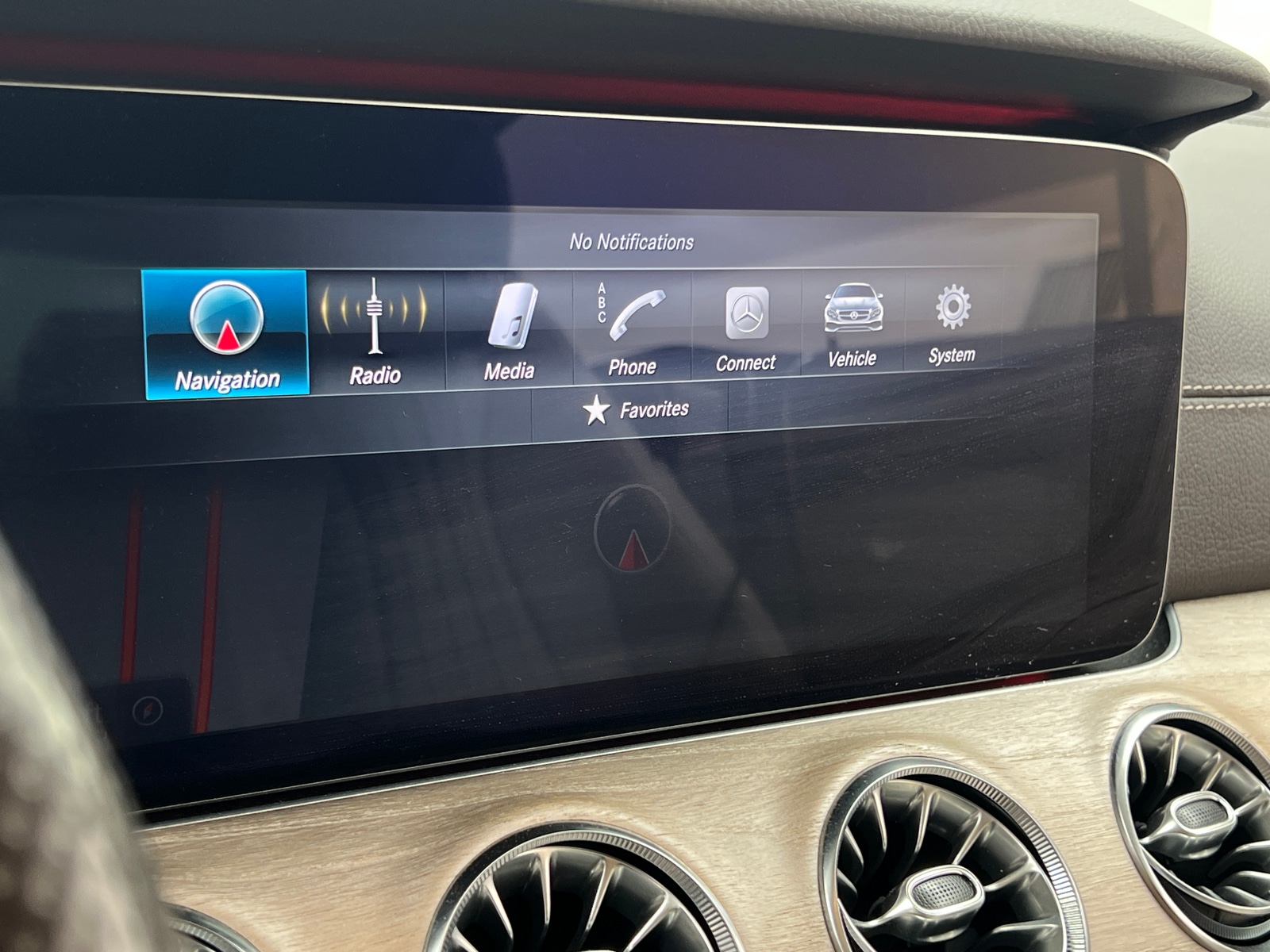 Thumbnail: 2018 Mercedes-Benz E-Class - 2