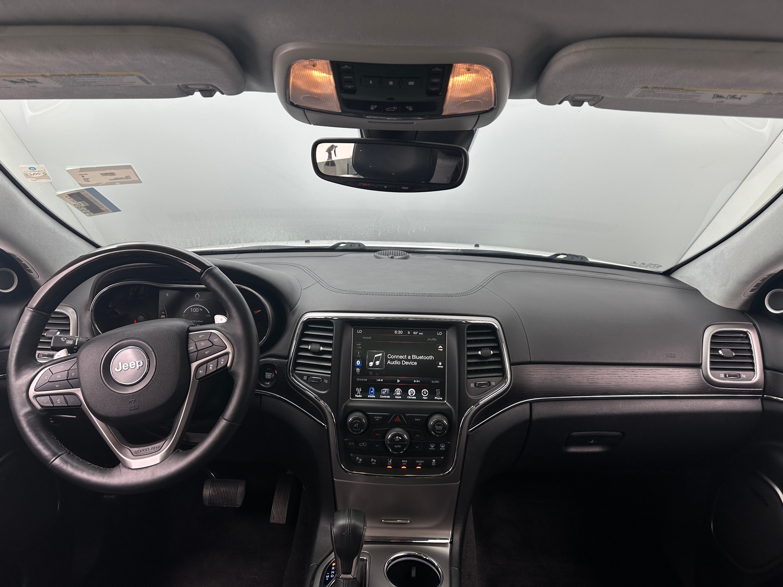 Thumbnail: 2017 Jeep Grand Cherokee - 3