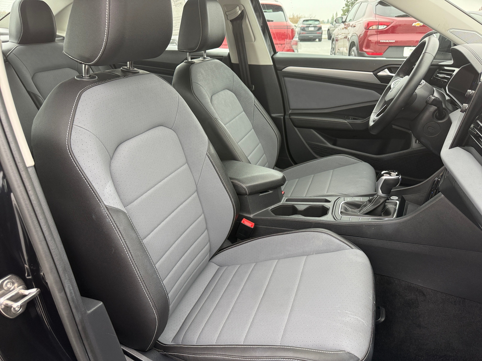 Thumbnail: 2025 Volkswagen Jetta - 2