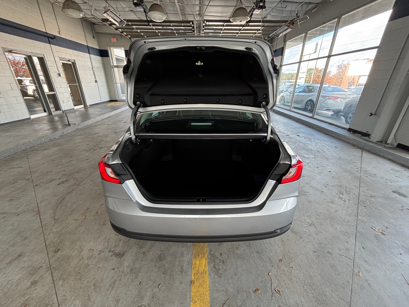 Thumbnail: 2025 Toyota Camry - 6