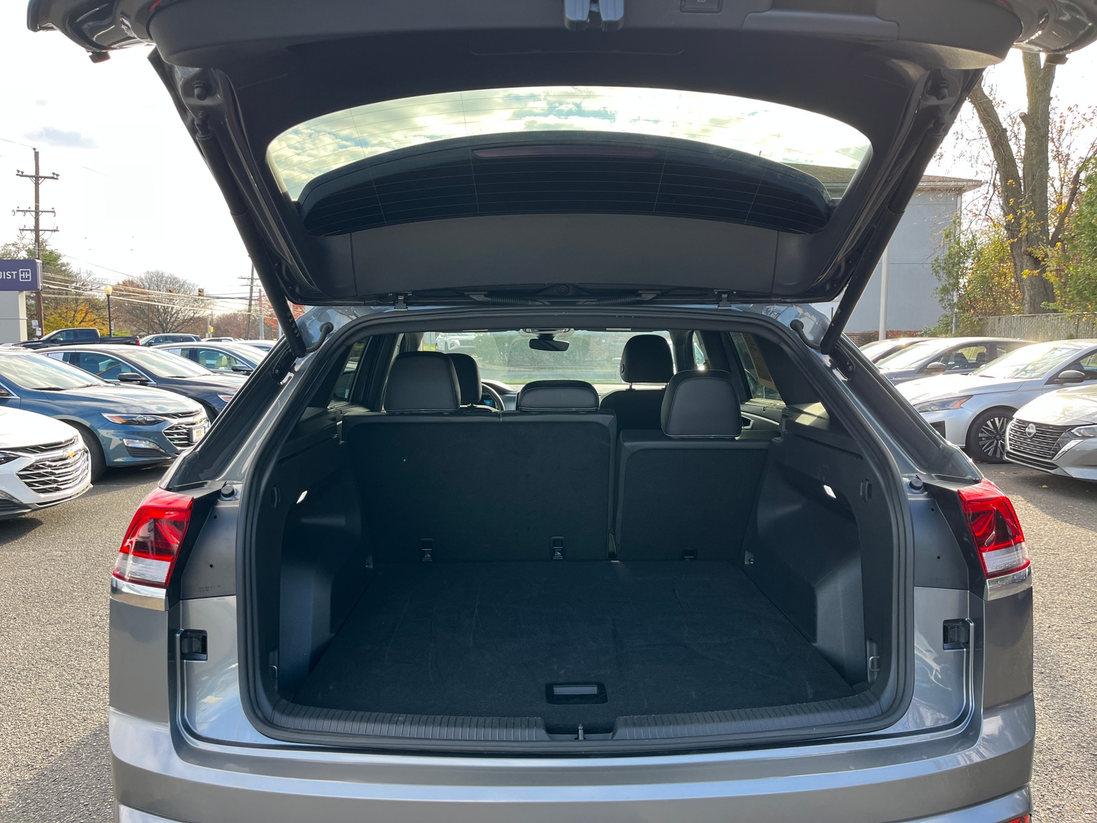 Thumbnail: 2025 Volkswagen Atlas - 6