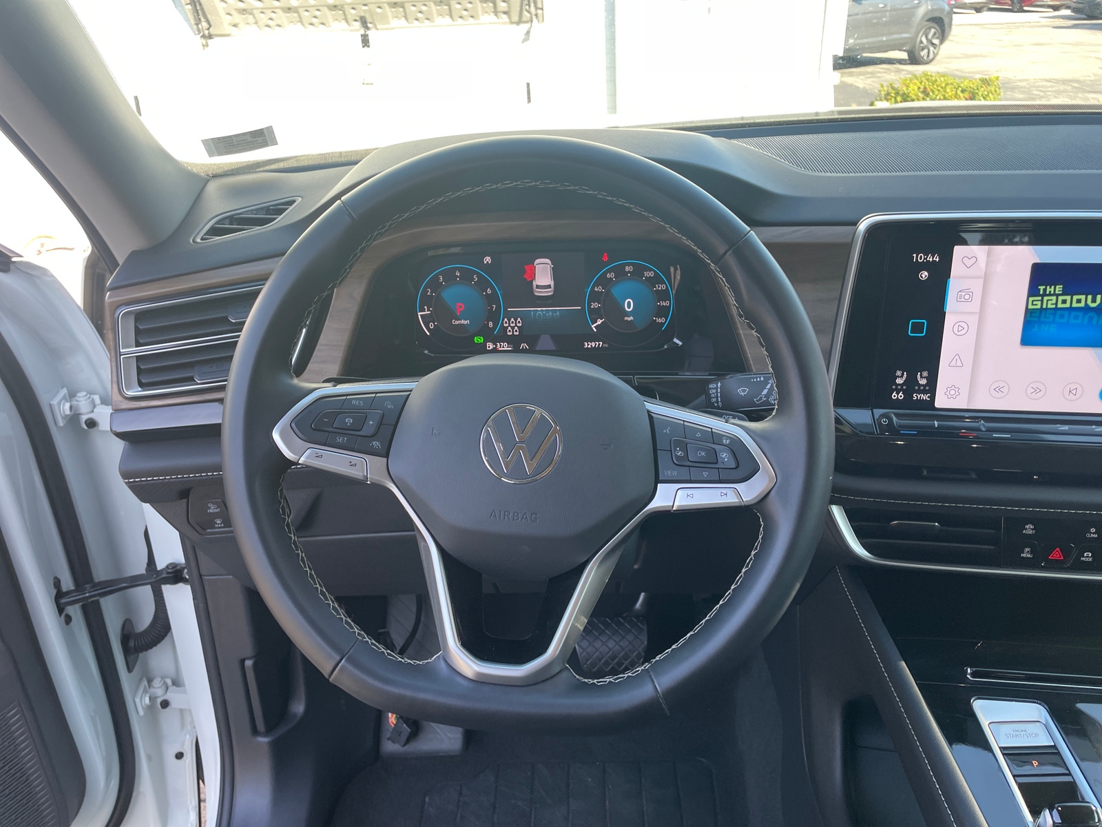 Thumbnail: 2025 Volkswagen Atlas - 4