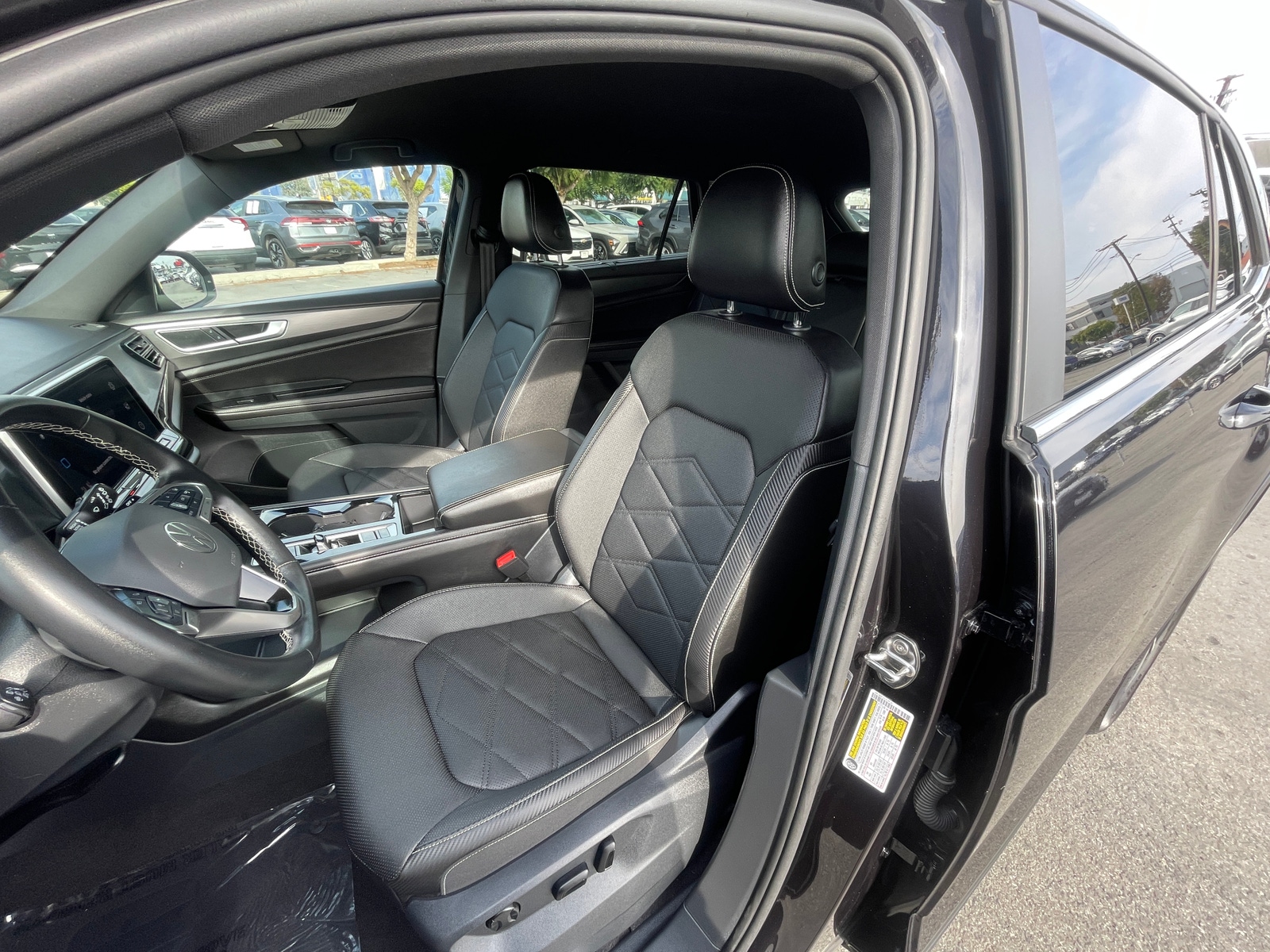 Thumbnail: 2025 Volkswagen Atlas - 2