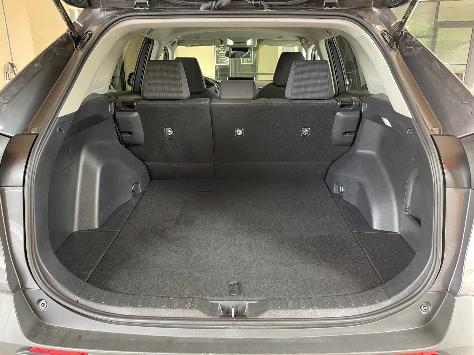 Thumbnail: 2025 Toyota RAV4 - 6