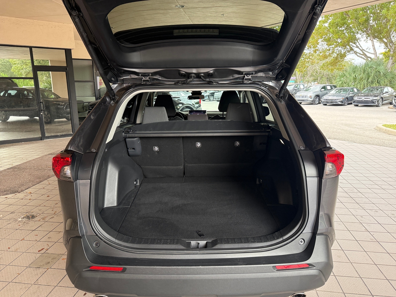 Thumbnail: 2025 Toyota RAV4 - 4