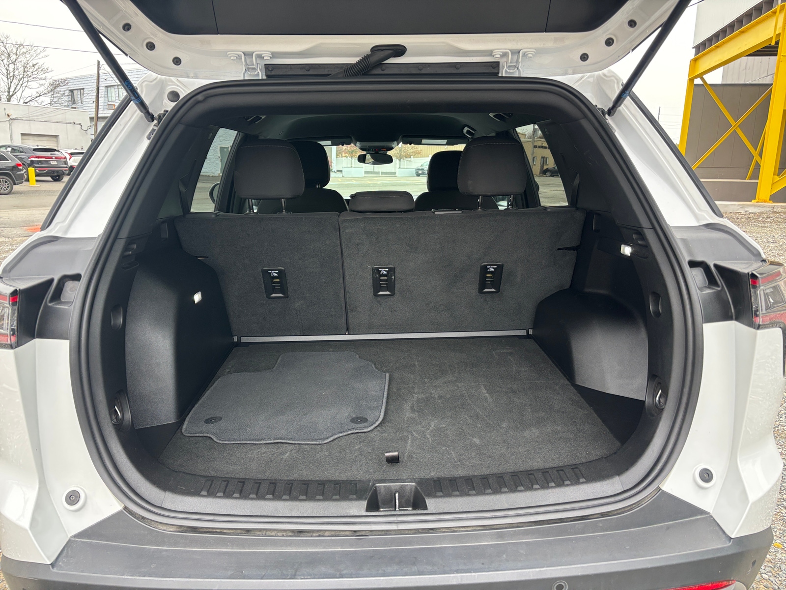 Thumbnail: 2025 Chevrolet Equinox - 5