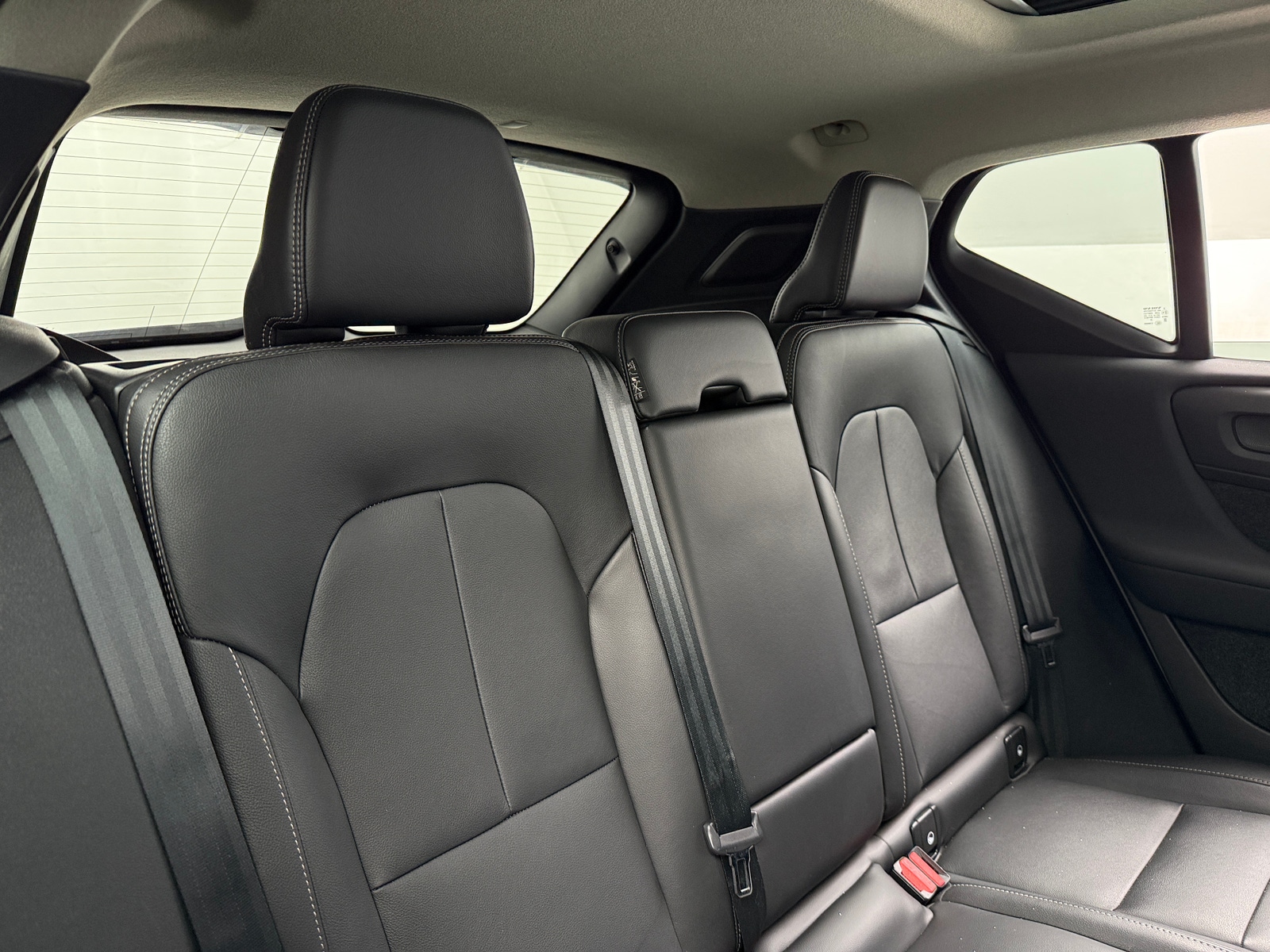 Thumbnail: 2024 Volvo XC40 - 5