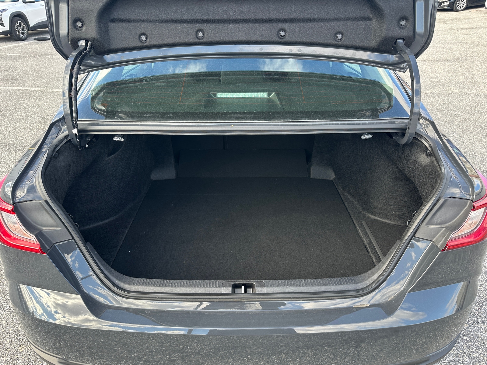 Thumbnail: 2025 Toyota Camry - 6