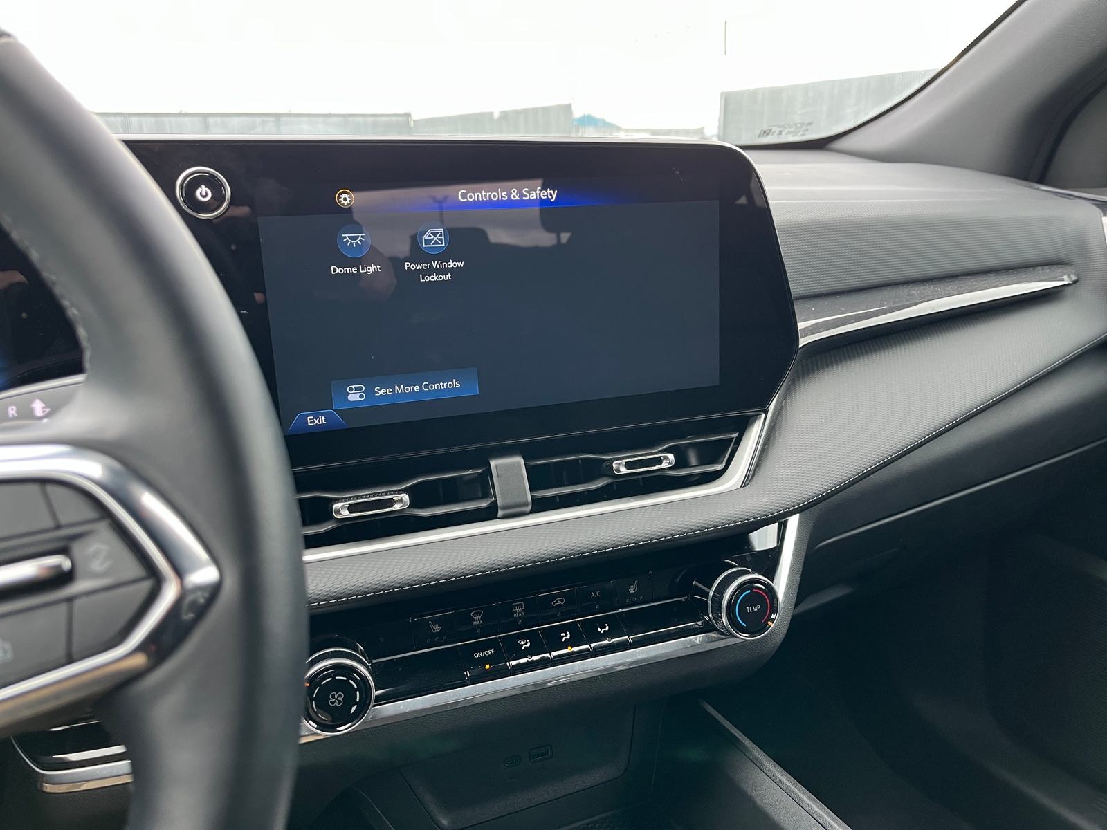 Thumbnail: 2025 Chevrolet Equinox - 4