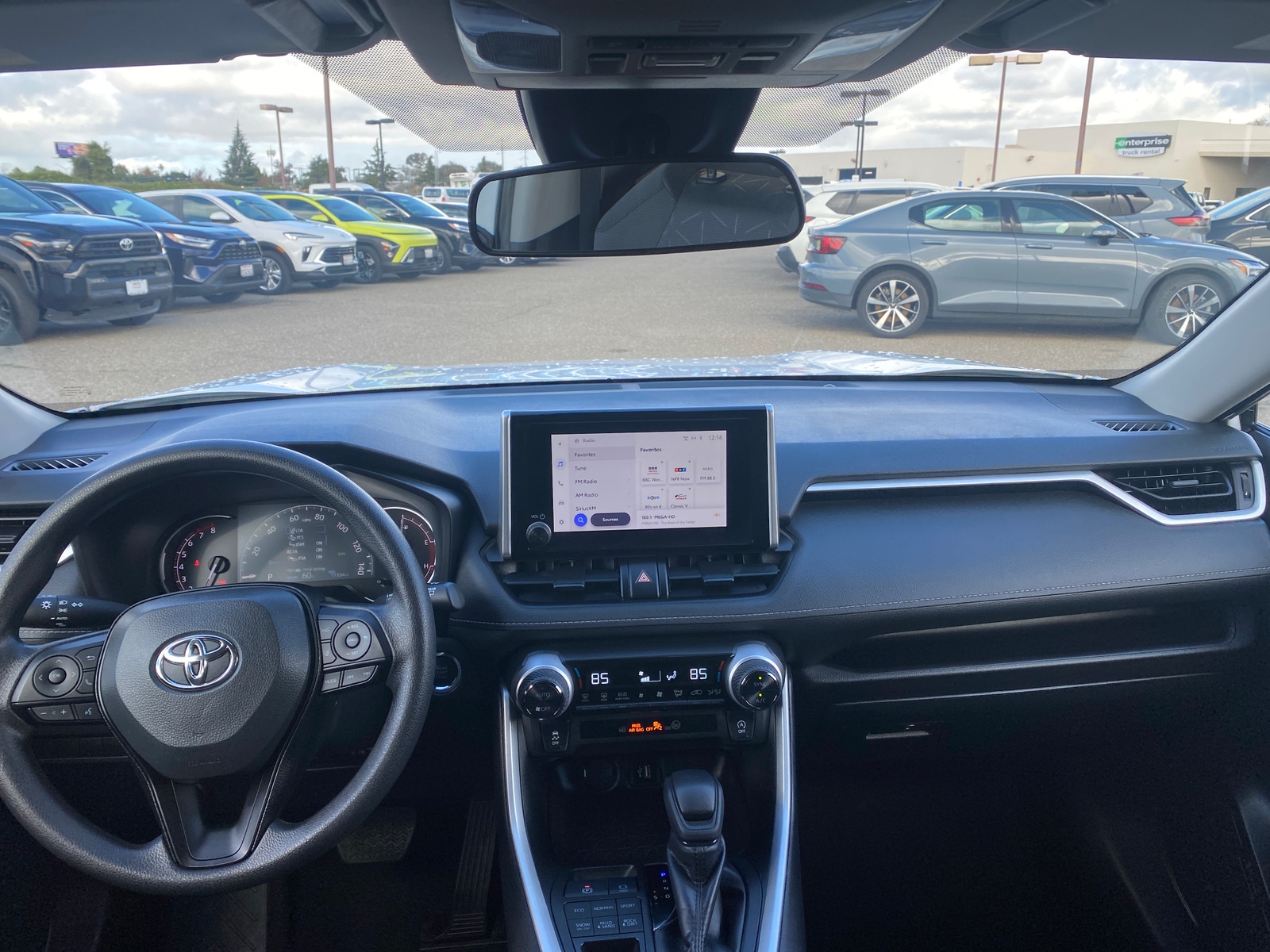 Thumbnail: 2025 Toyota RAV4 - 3