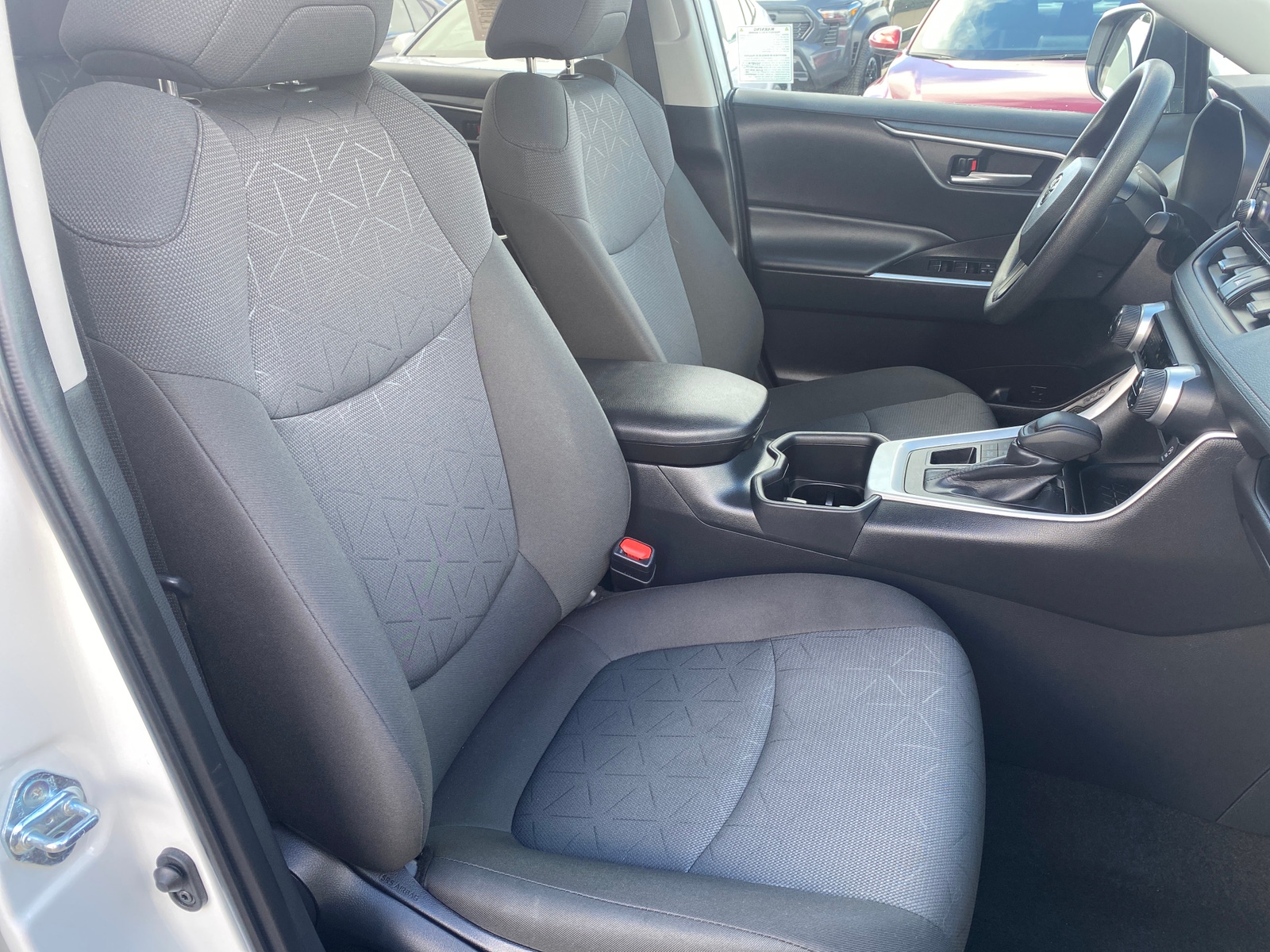 Thumbnail: 2025 Toyota RAV4 - 2