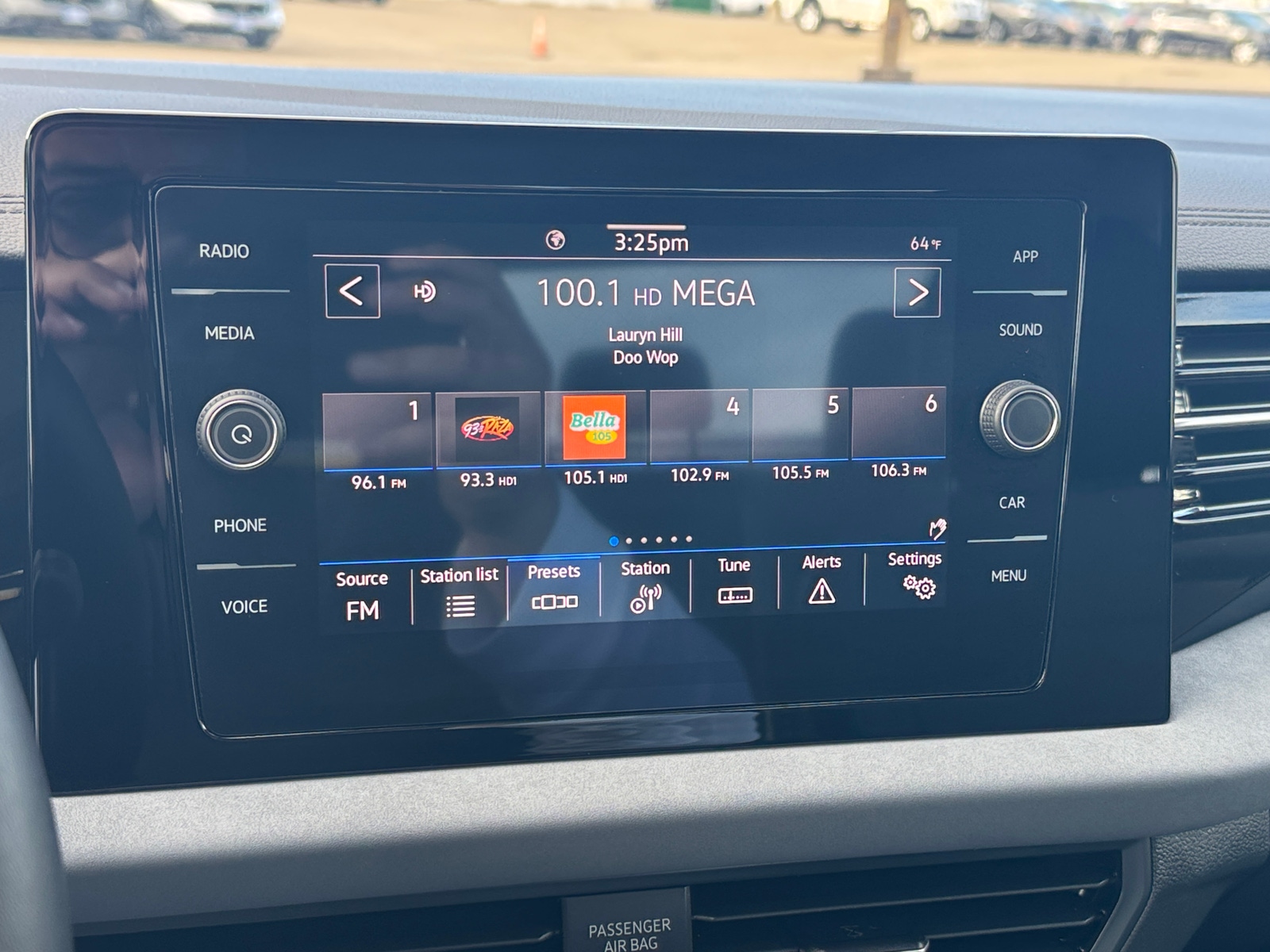 Thumbnail: 2025 Volkswagen Jetta - 4