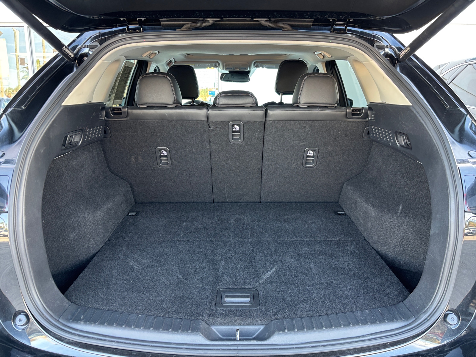 Thumbnail: 2025 Mazda CX-5 - 6