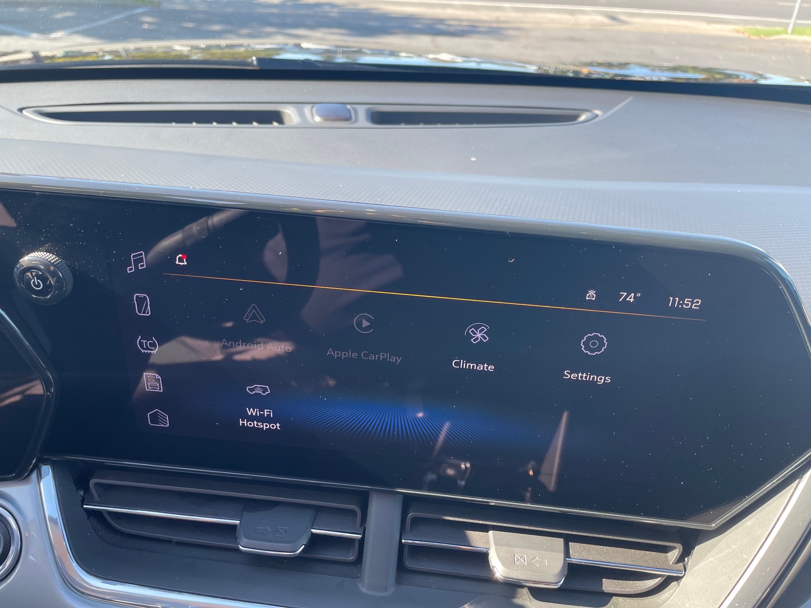 Thumbnail: 2025 Chevrolet Trax - 4